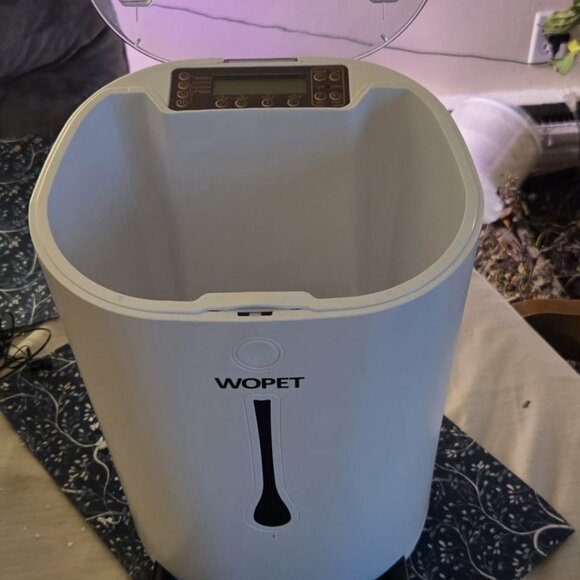 WOpet 7L Automatic Cat & Dog Timer Feeder Pet Food Dispenser - Picture 3 of 3
